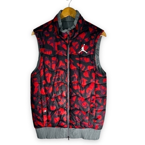 Nike Air Jordan Jumpman Reversible Quilted Puffer Vest, Red Camo/Grey, Size XS - Picture 11 of 12
